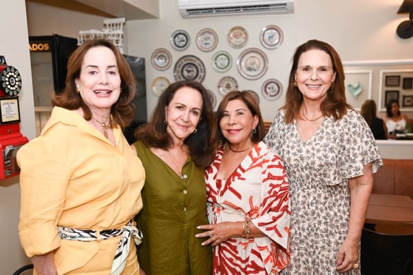 Diana Murad, Penha Daher, Luzia Toledo e Rita da Luz