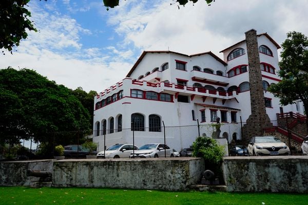 Princesa Isabel, Reta da Penha, onde escolas desfilaram antes do Sambão do Povo?