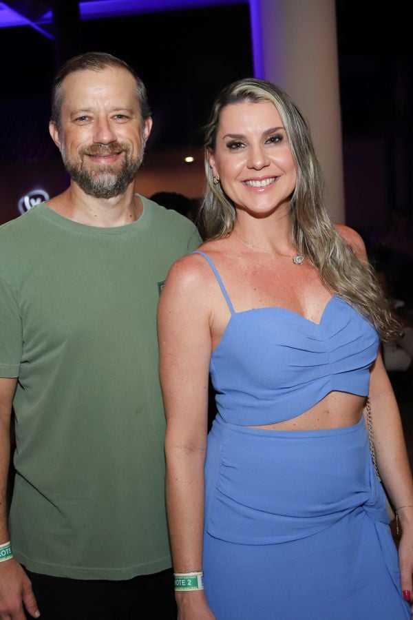 Rosney Wetler e Letícia Dalvi