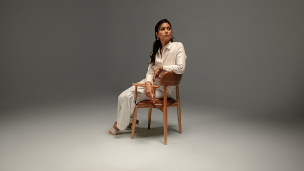 Cadeira Quero-Quero assinada pela designer Rejane Carvalho Leite