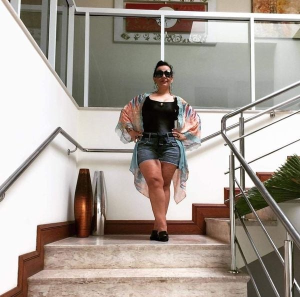 Jhose Campos Alves, de 45 anos, denunciada por estelionato contra várias vítimas na Ilha  do Boi e outras cidades do ES por Arquivo pessoal/redes sociais