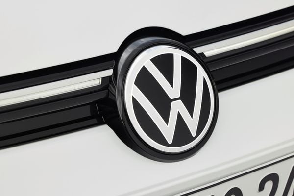 Dianteira ganha logotipo iluminado da VW na grade frontal por Volkswagen/Divulgação
