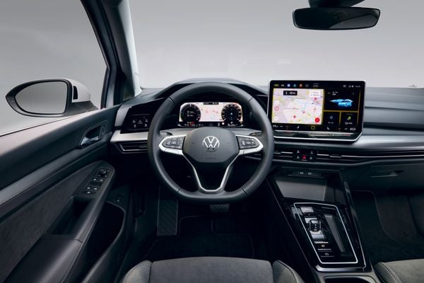 Volkswagen Golf 2025