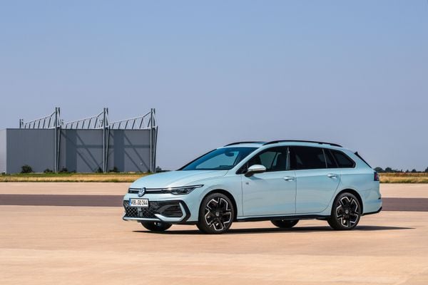 Volkswagen Golf 2025