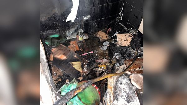 Incêndio em Vitória: cozinha ficou completamente destruída por Acervo Pessoal
