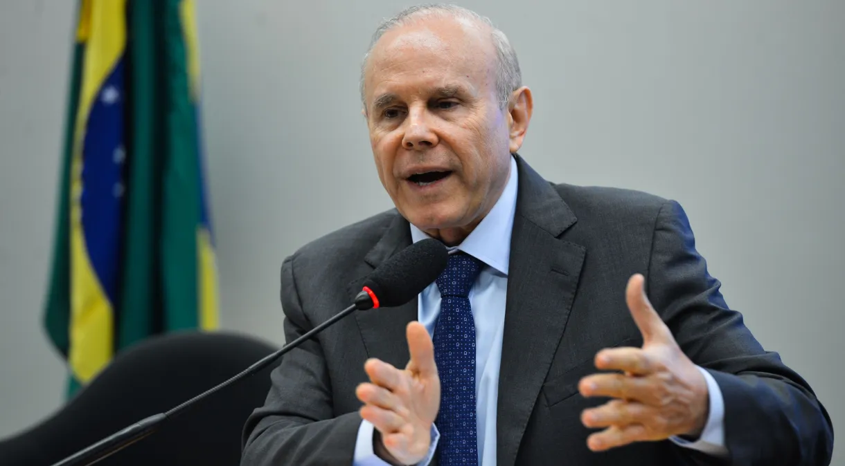 Desistência de ex-ministro de ocupar o comando da empresa foi articulada junto com o presidente Lula