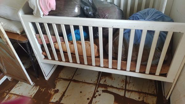 Livros e materiais são perdidos após creche ser tomada pela lama em Afonso Cláudio por Leitor A Gazeta