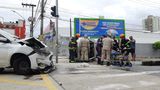 Motorista que ficou preso dentro de carro em Vitória é socorrido(Fernando Madeira)