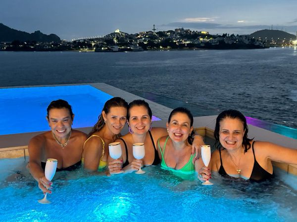 Andréia Lopes, Ana Claudia Cardozo, Marina Monteiro, Renata Rasseli e Rachel Martins
