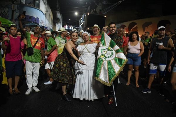 Descida da Piedade leva multidão ao centro de Vitória por Ricardo Medeiros