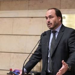 Filho do ex-presidente da República é vereador pelo Rio de Janeiro, mas quer alçar voos mais altos no ano que vem. Há um "jogo de empurra" no PL sobre o estado pelo qual ele se candidataria