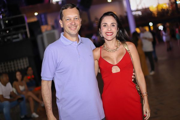 Rodrigo e Jacklyne Ronchi 