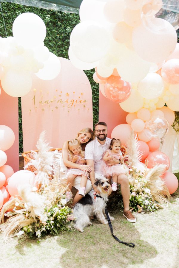  Sofia e Fábio Portela celebram o primeiro aniversário de Ana