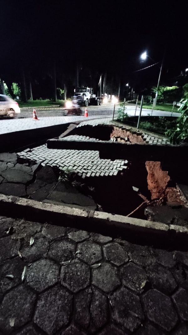 Chuva e ventos fortes causam danos em Venda Nova do Imigrante por Defesa Civil de Venda Nova do Imigrante