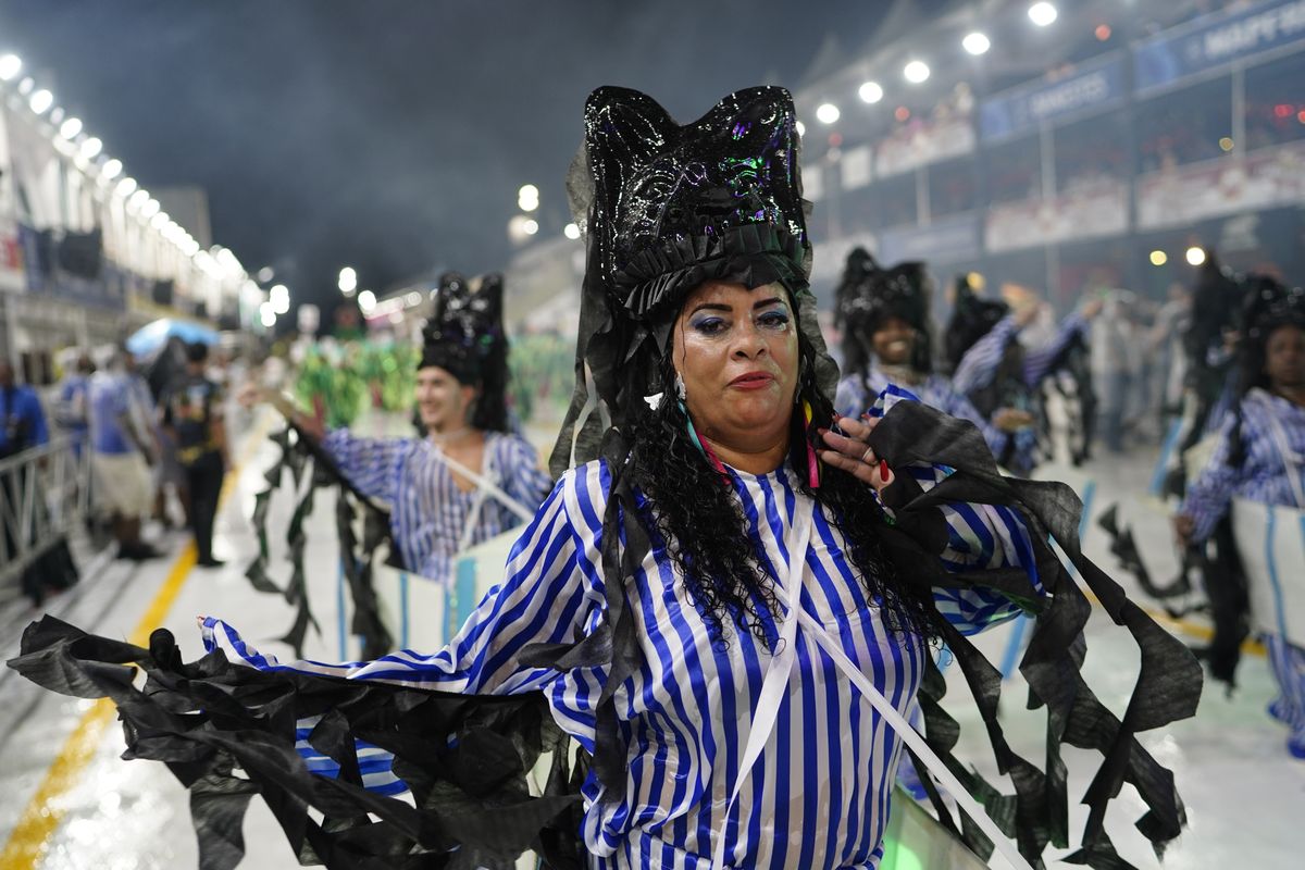 Desfile da Andaraí no Sambão do Povo por Vitor Jubini