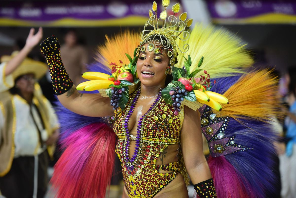 Confira o desfile da Novo império Carnaval de Vitória 2024 por Ricardo Medeiros