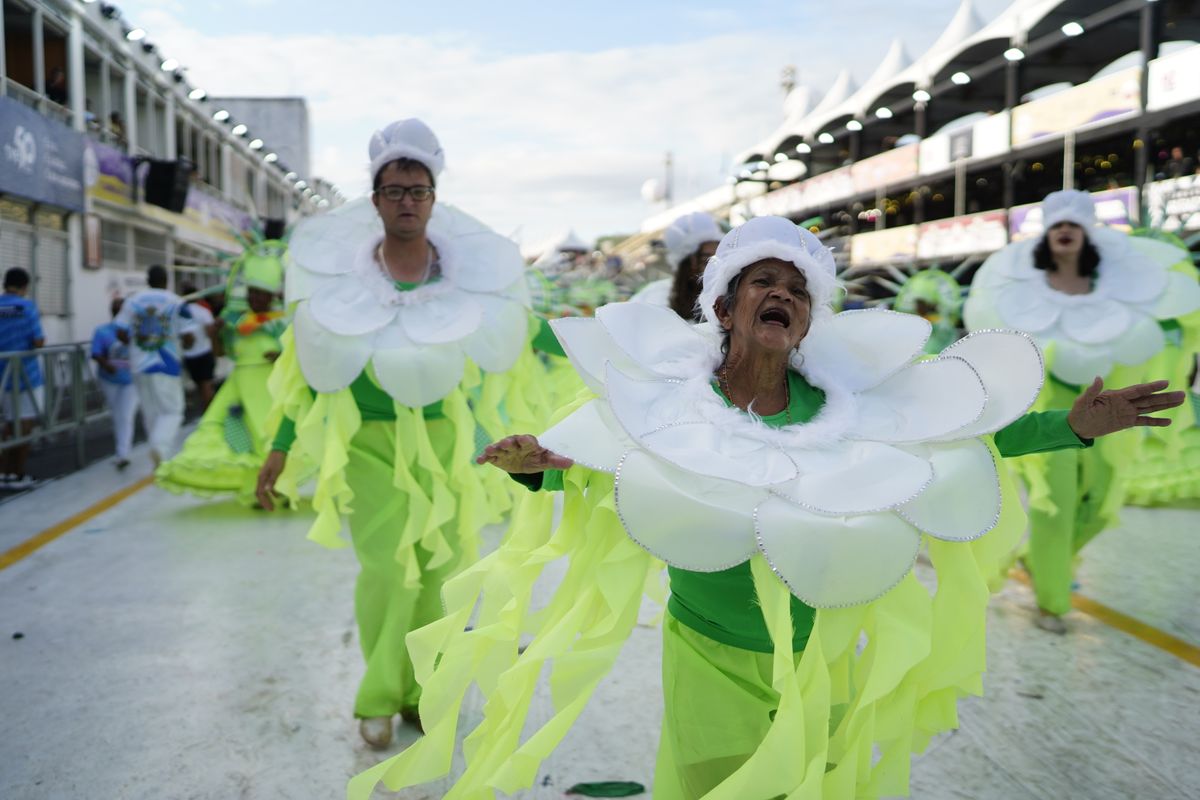 Independente de Eucalipto foi a última a entrar no Sambão do Povo entre as escolas do Grupo A por Vitor Jubini