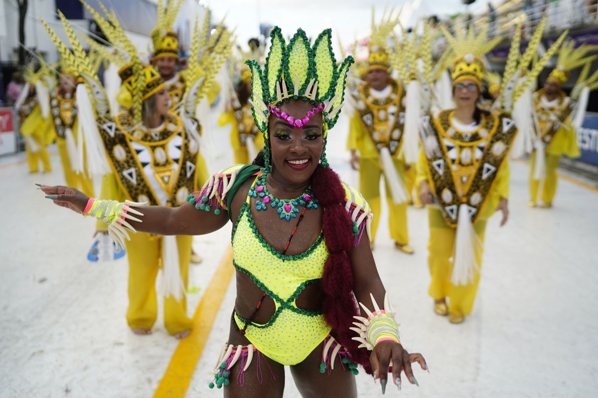 Independente de Eucalipto foi a última a entrar no Sambão do Povo entre as escolas do Grupo A por Vitor Jubini