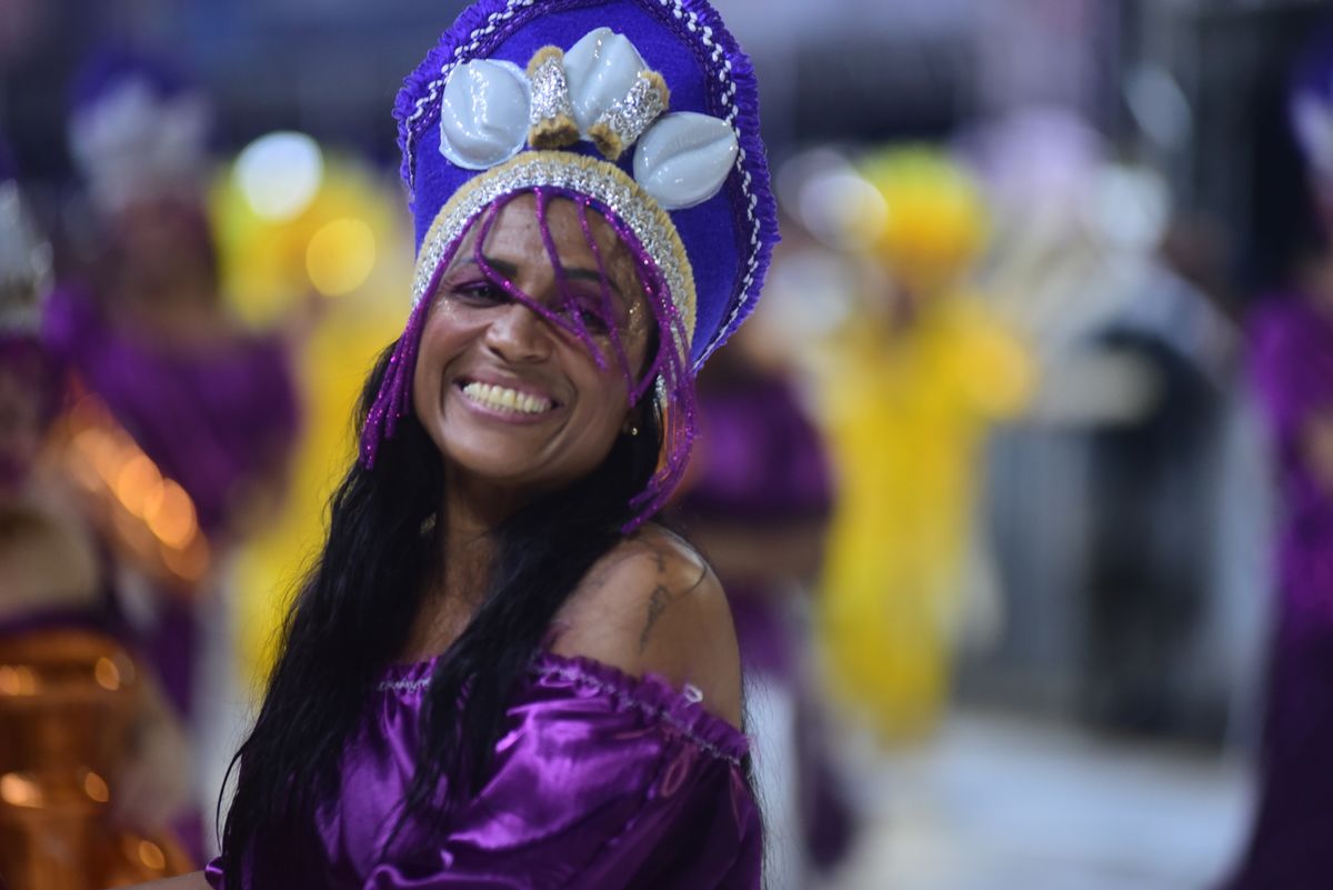 Mocidade da Praia foi a 2ª escola a desfilar no Sambão do Povo nesta sexta (2) por Rodrigo Gavini