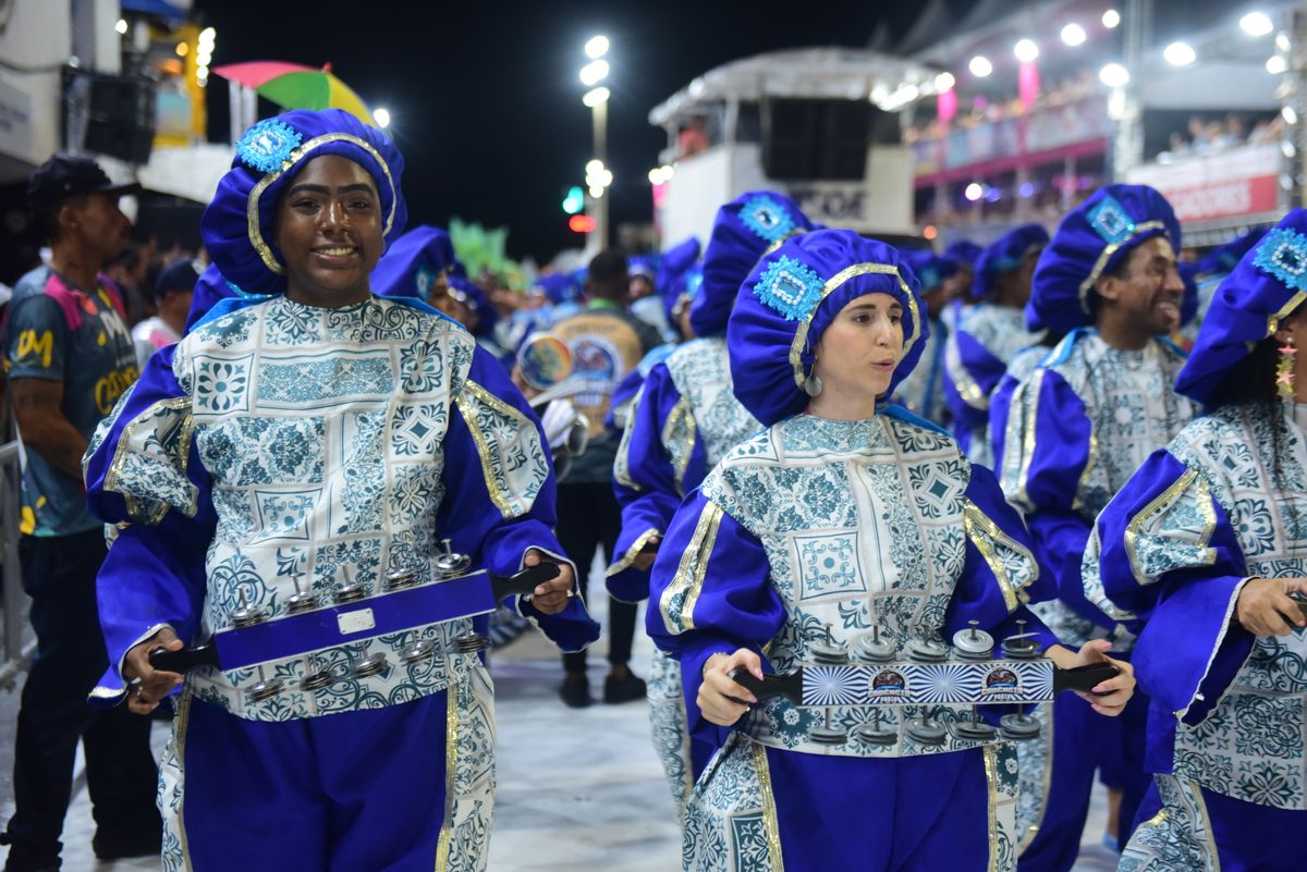 Mocidade da Praia foi a segunda escola a desfilar no Sambão do Povo nesta sexta-feira (2) por Rodrigo Gavini
