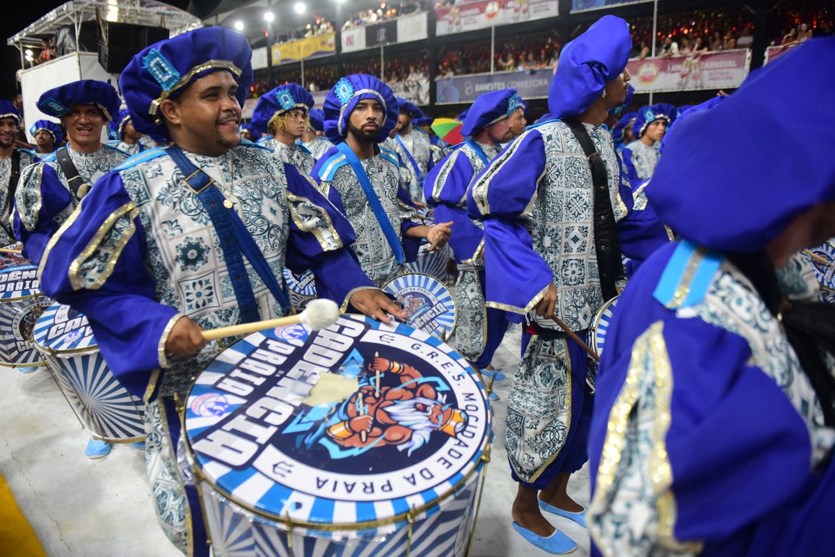 Mocidade da Praia foi a segunda escola a desfilar no Sambão do Povo nesta sexta-feira (2) por Rodrigo Gavini