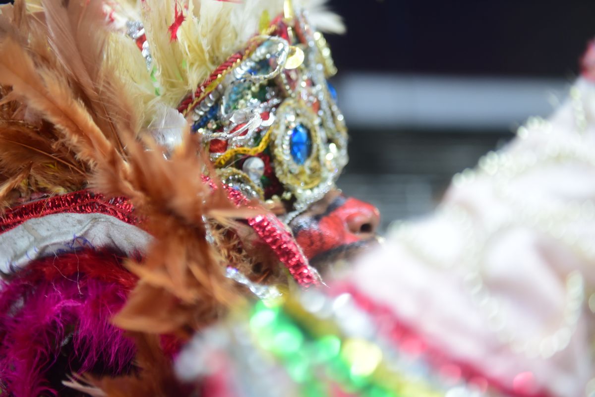 Unidos de Barreiros recupera enredo de 2009 e leva o amor por Guarapari ao Sambão do Povo no Carnaval 2024 por Rodrigo Gavini