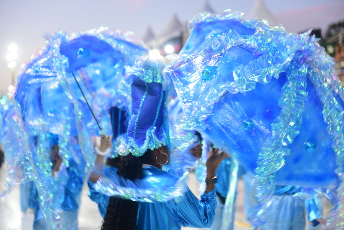 Unidos de Barreiros recupera enredo de 2009 e leva o amor por Guarapari ao Sambão do Povo no Carnaval 2024 por Rodrigo Gavini