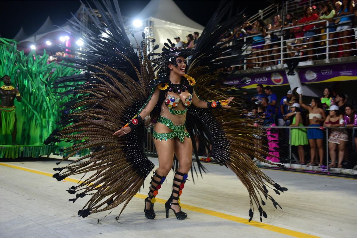 Confira o desfile da Boa Vista no Carnaval de Vitória 2024    por Ricardo Medeiros