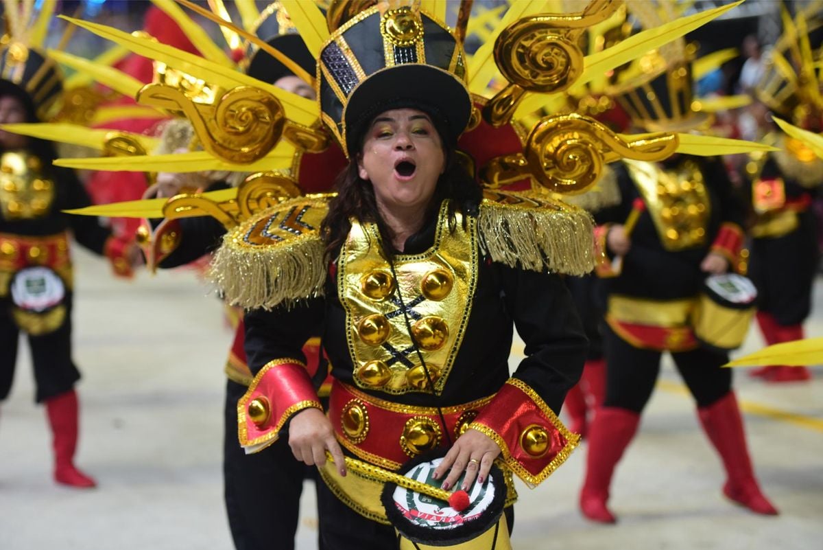 Confira o desfile da Boa Vista no Carnaval de Vitória 2024    por Ricardo Medeiros