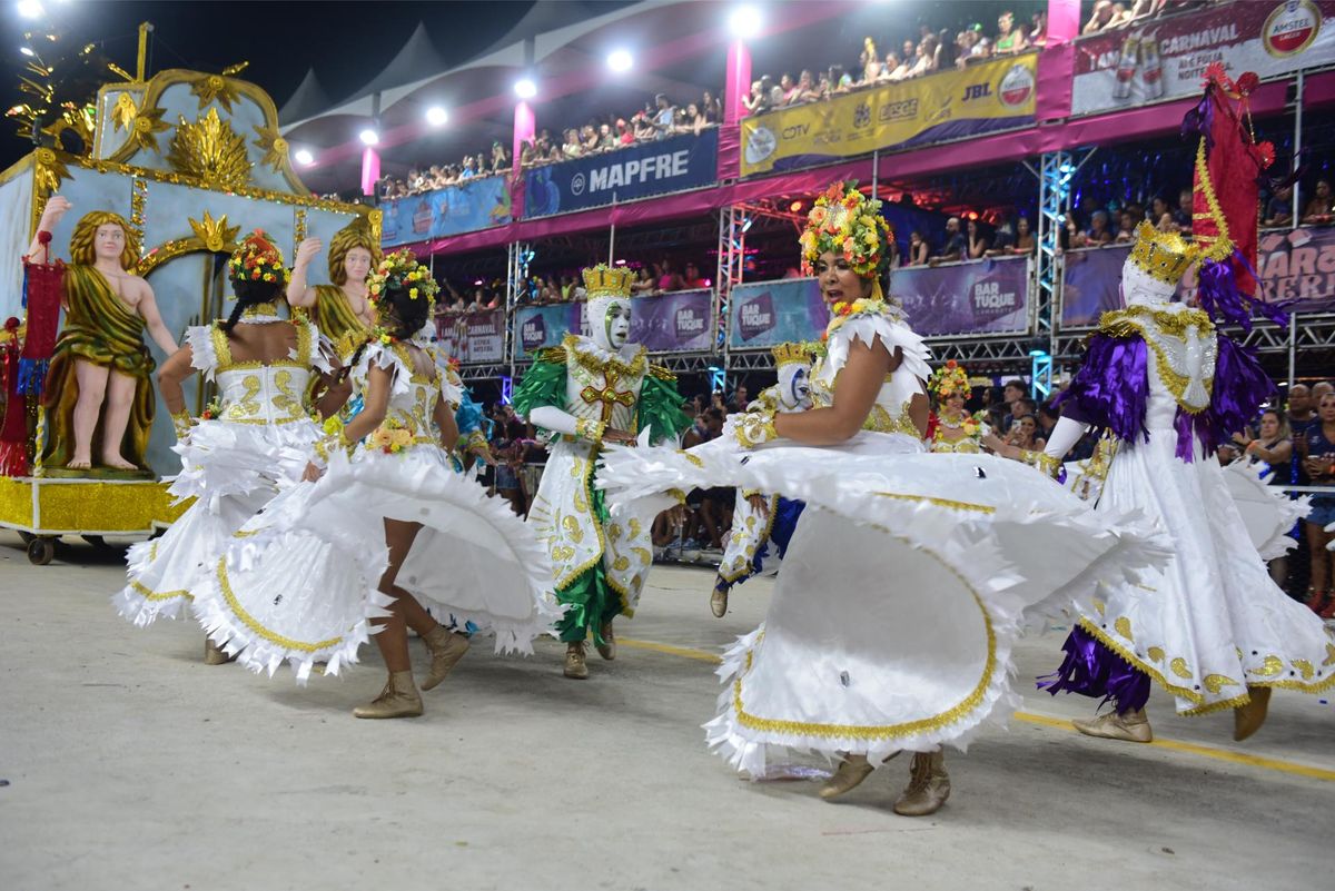 Confira o desfile da Boa Vista no Carnaval de Vitória 2024    por Ricardo Medeiros