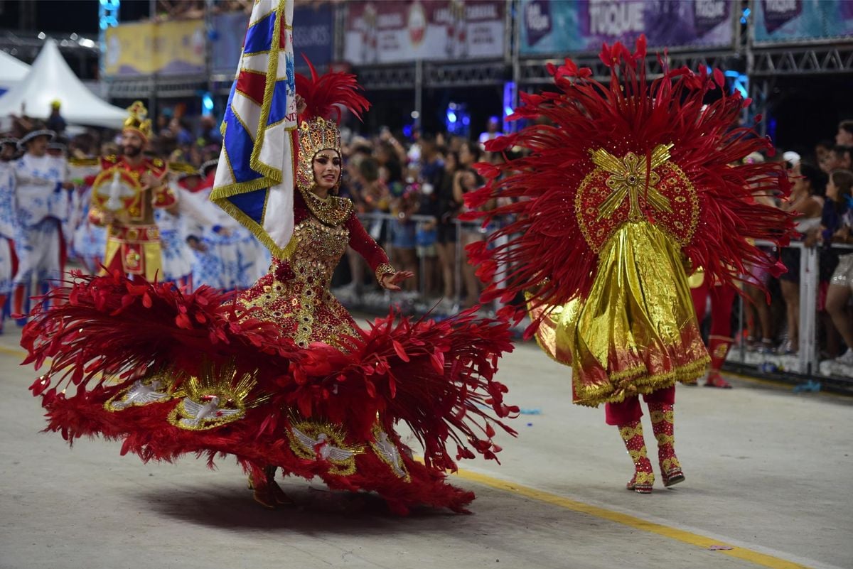 Confira o desfile da Boa Vista no Carnaval de Vitória 2024    por Ricardo Medeiros