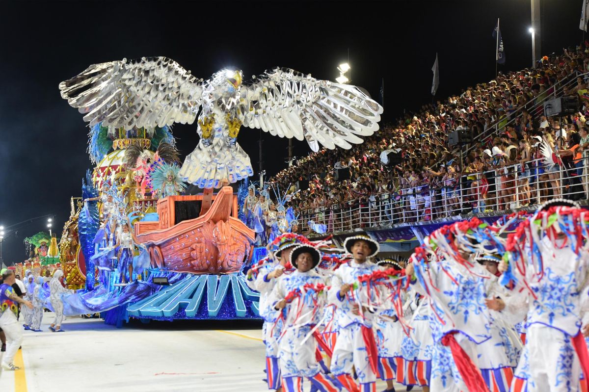 Confira o desfile da Boa Vista no Carnaval de Vitória 2024   por Carlos Alberto Silva