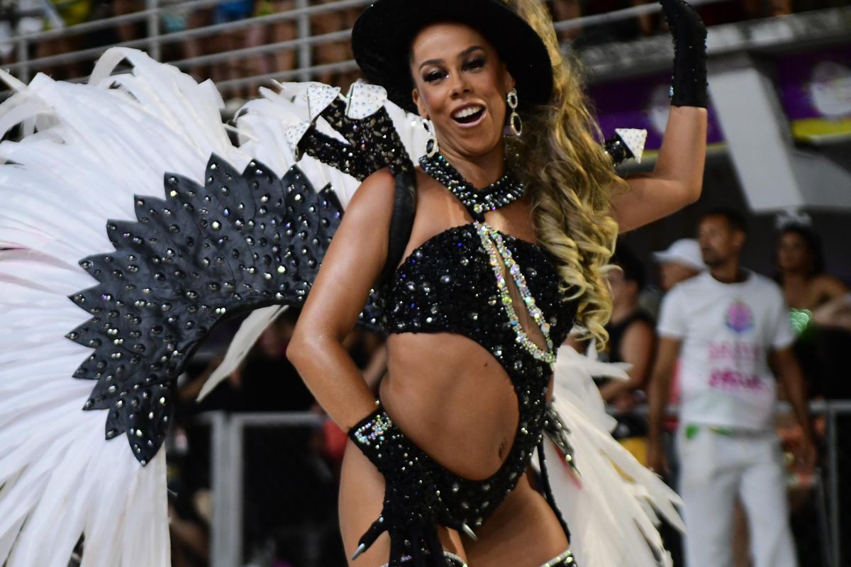 Confira o desfile da Chegou O Que Faltava no Carnaval de Vitória 2024      por Rodrigo Gavini 