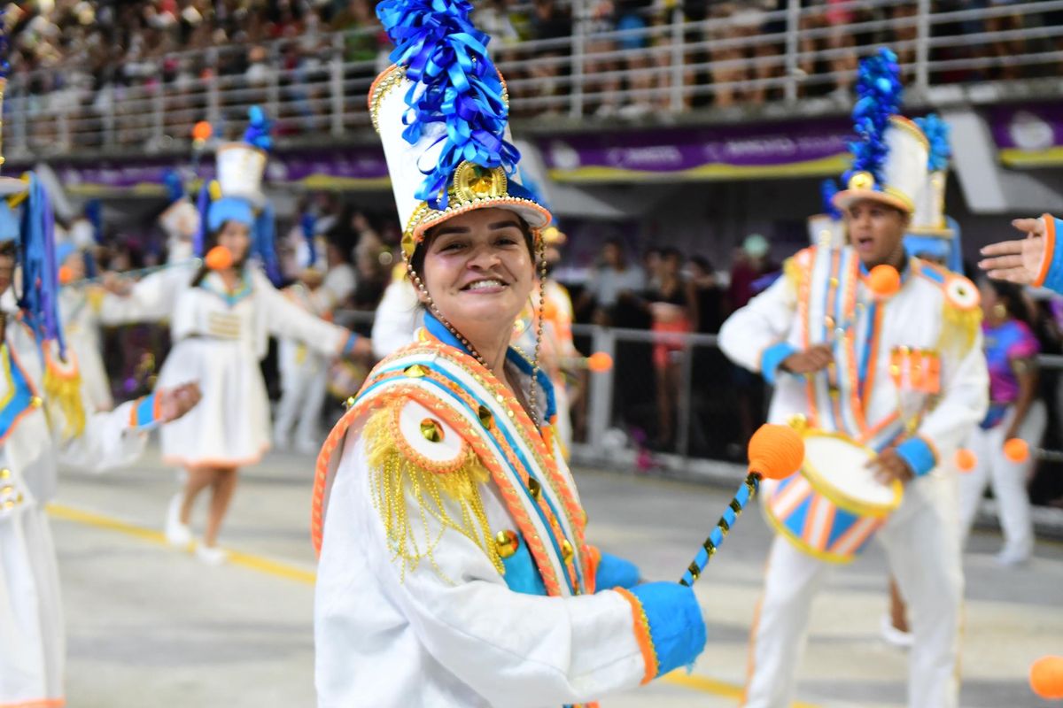 Confira o desfile da Chegou O Que Faltava no Carnaval de Vitória 2024      por Rodrigo Gavini 