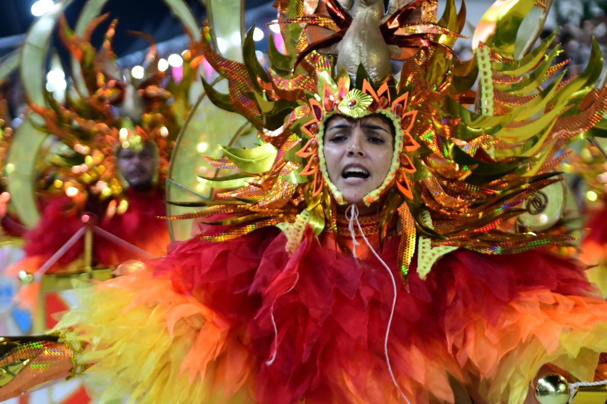 Confira o desfile da Chegou O Que Faltava no Carnaval de Vitória 2024      por Rodrigo Gavini 