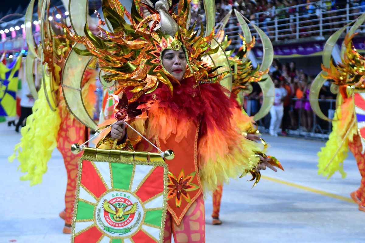 Confira o desfile da Chegou O Que Faltava no Carnaval de Vitória 2024      por Rodrigo Gavini 