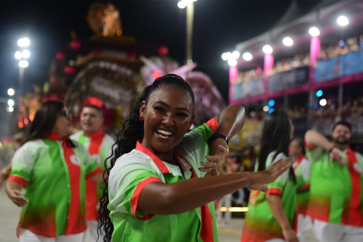 Confira o desfile da Jucutuquara no Carnaval de Vitória 2024  por Ricardo Medeiros