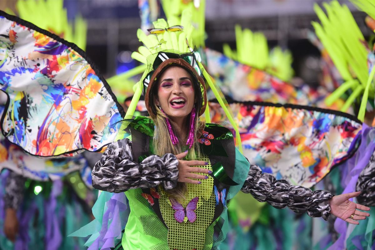 Confira o desfile da Jucutuquara no Carnaval de Vitória 2024  por Ricardo Medeiros