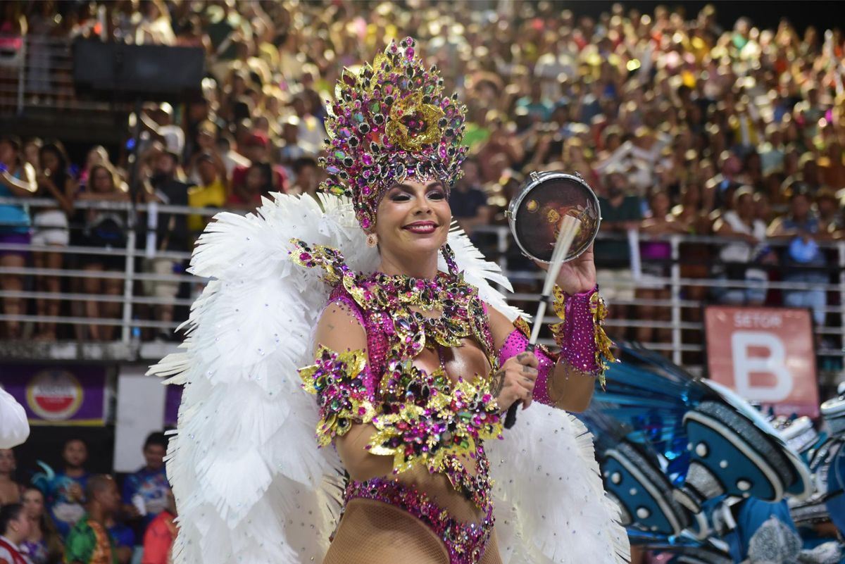 Confira o desfile da Jucutuquara no Carnaval de Vitória 2024  por Ricardo Medeiros