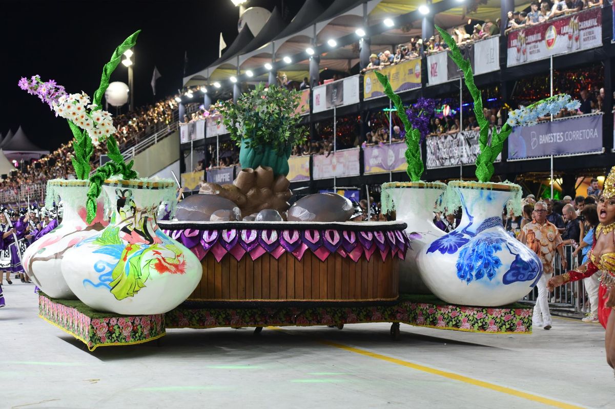 Confira o desfile da Jucutuquara no Carnaval de Vitória 2024 por Carlos Alberto
