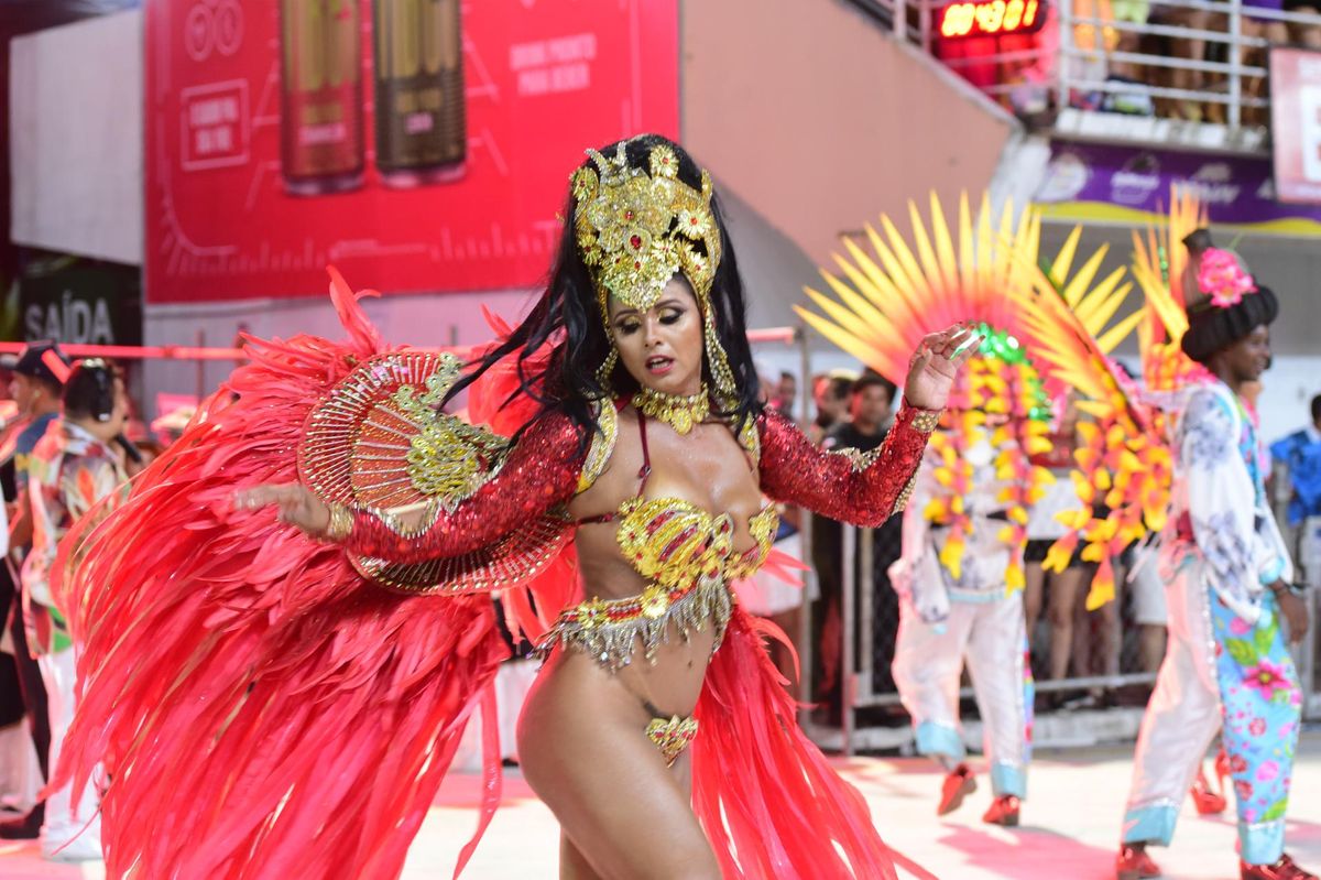 Confira o desfile da Jucutuquara no Carnaval de Vitória 2024 por Carlos Alberto