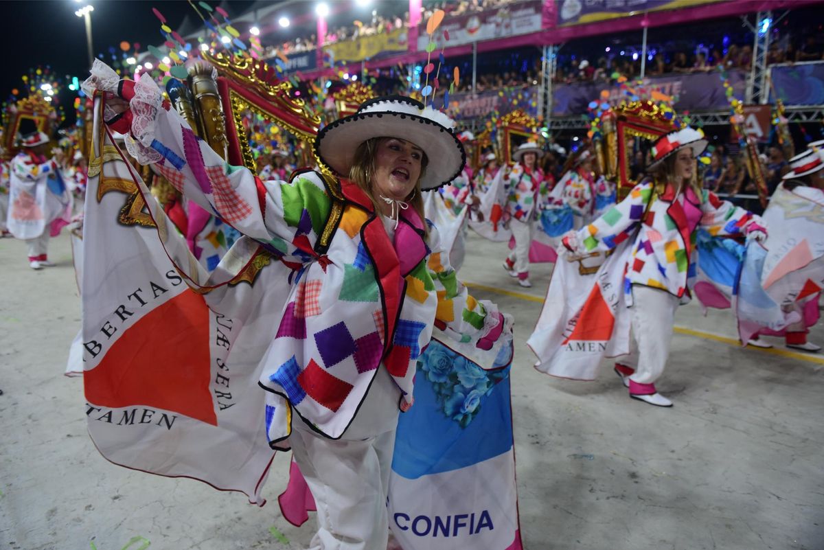 Confira o desfile da Mocidade Unida da Glória no Carnaval de Vitória 2024     por Ricardo Medeiros 