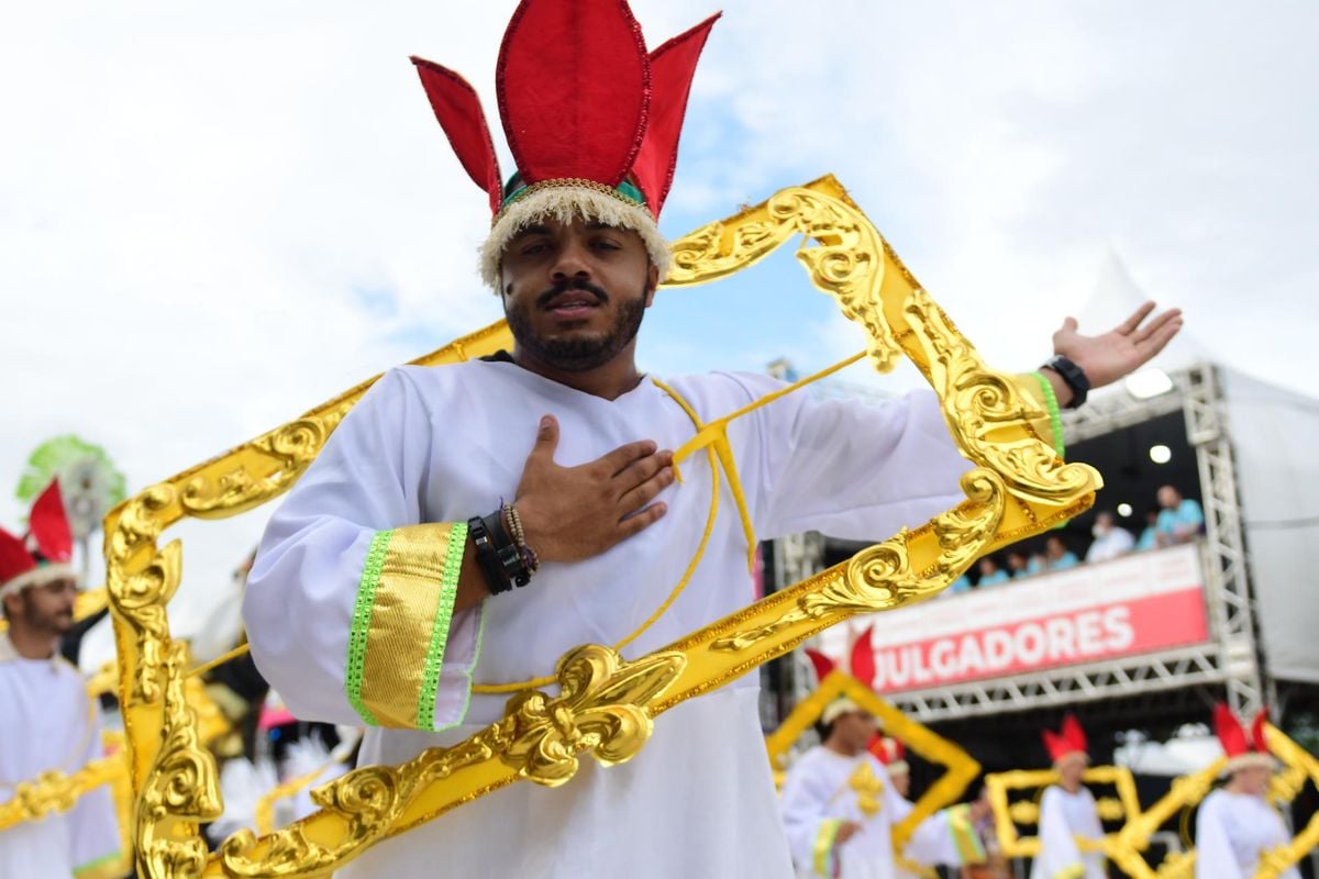 Confira o desfile da Pega no Samba no Carnaval de Vitória 2024 por Rodrigo Gavini