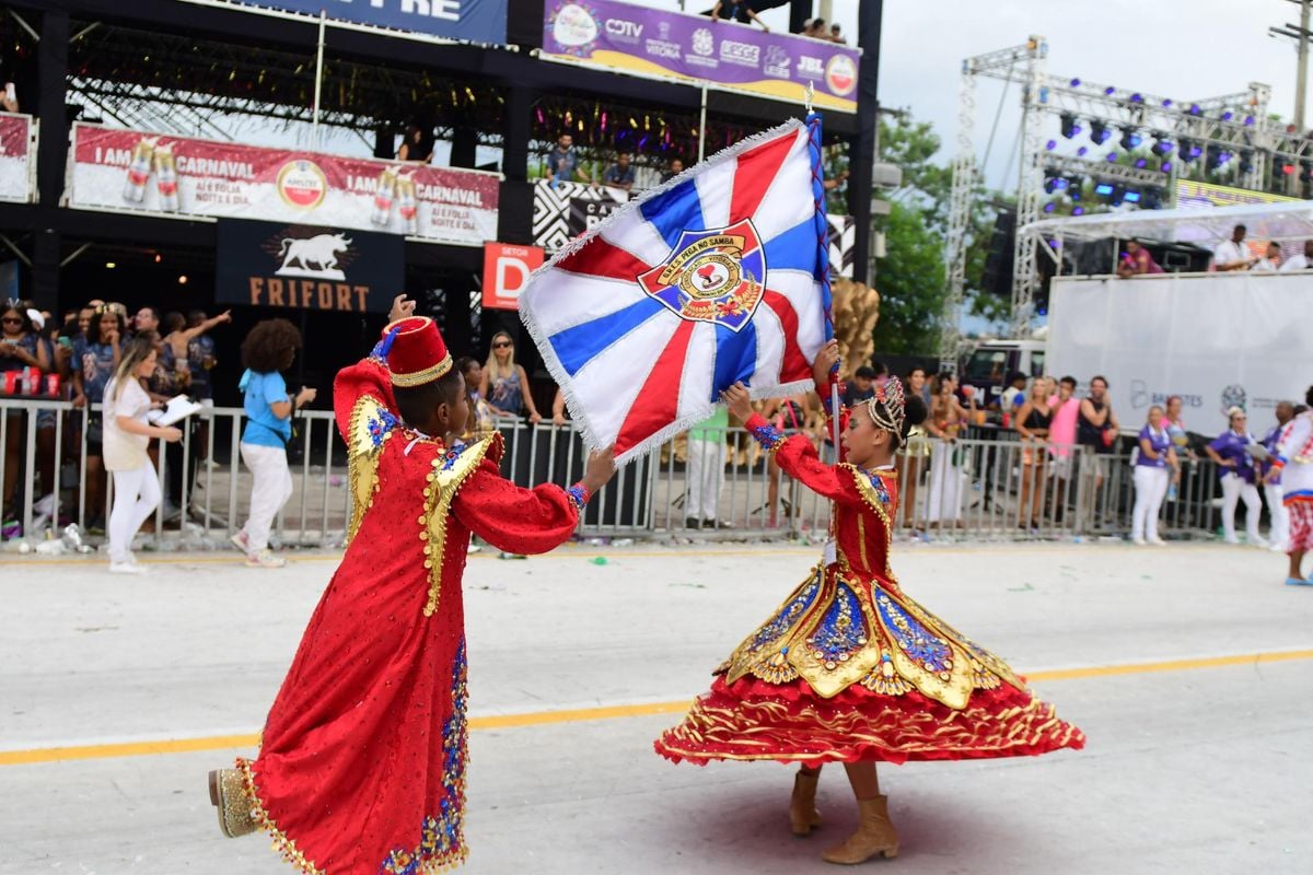Confira o desfile da Pega no Samba no Carnaval de Vitória 2024 por Rodrigo Gavini