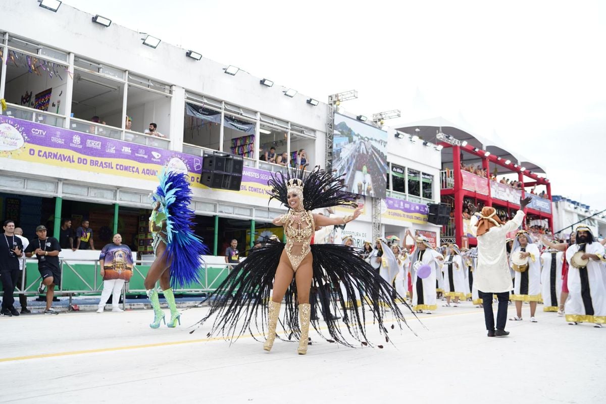 Confira o desfile da Pega no Samba no Carnaval de Vitória 2024 por Fernando Madeira