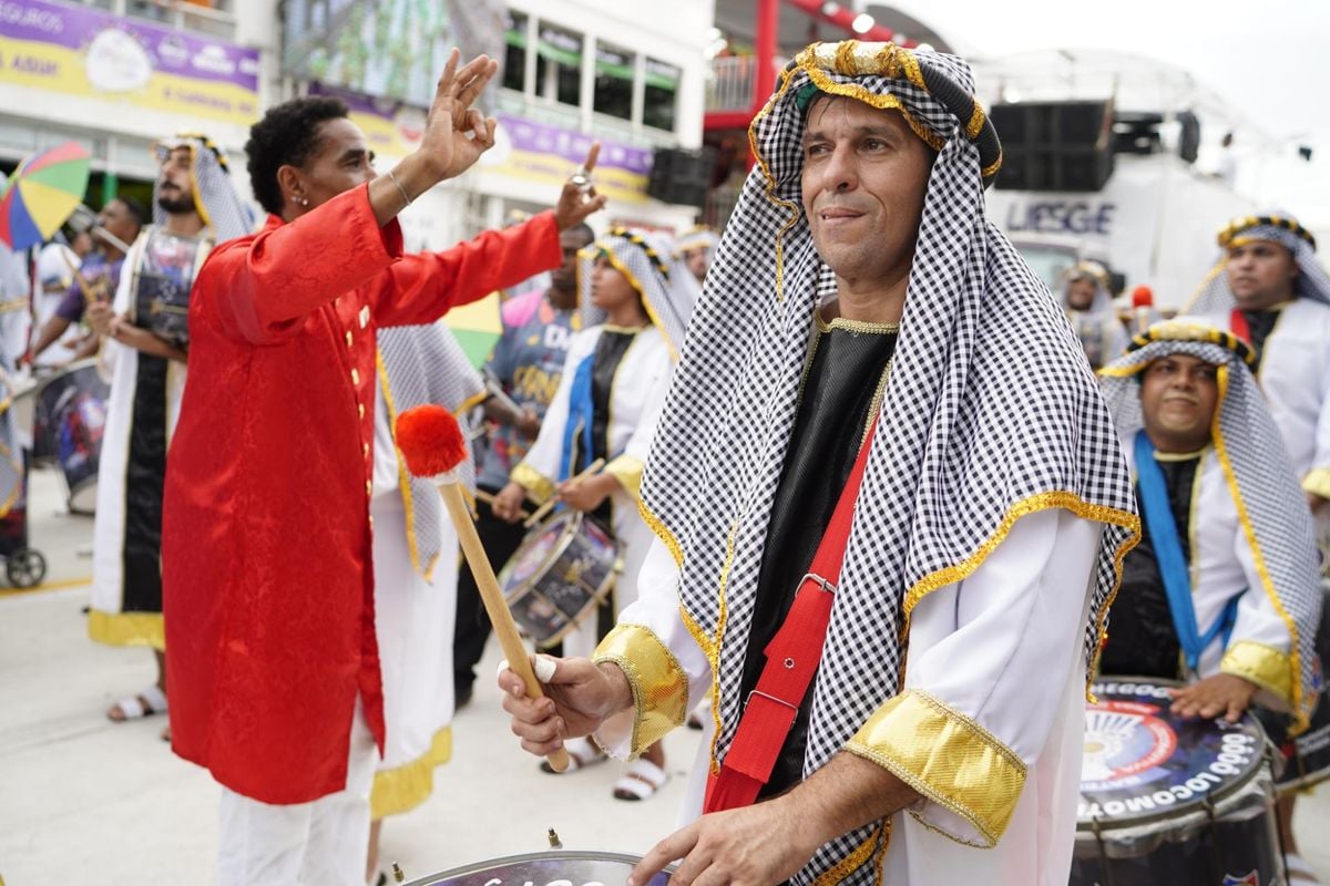 Confira o desfile da Pega no Samba no Carnaval de Vitória 2024 por Fernando Madeira