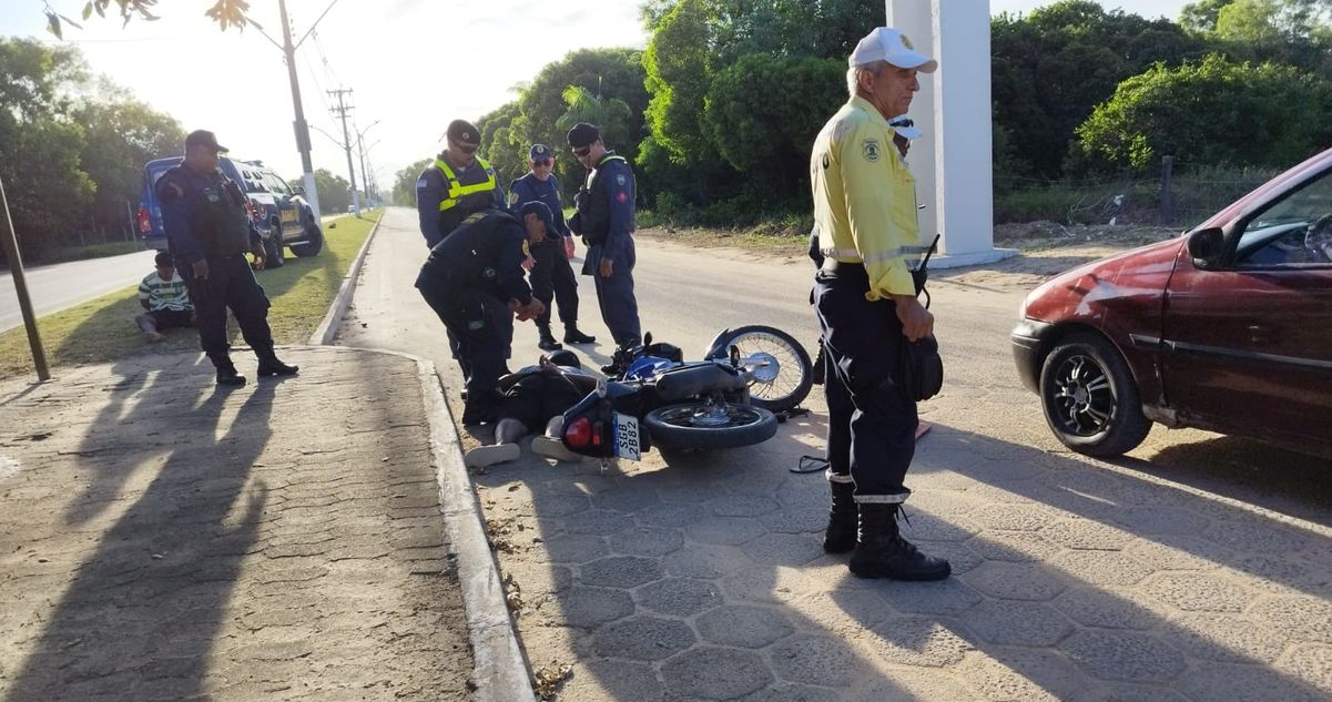 Motociclista e carona foram levados para a delegacia de Linhares