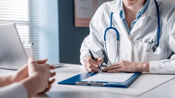 Gestão também vai organizar o atendimento de pacientes na rede de saúde por nível de risco