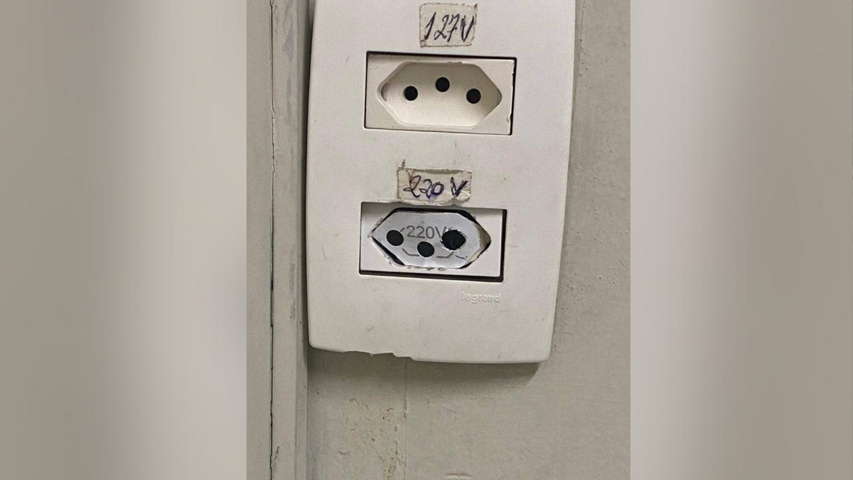 Cameras escondidas em vestiarios femininos