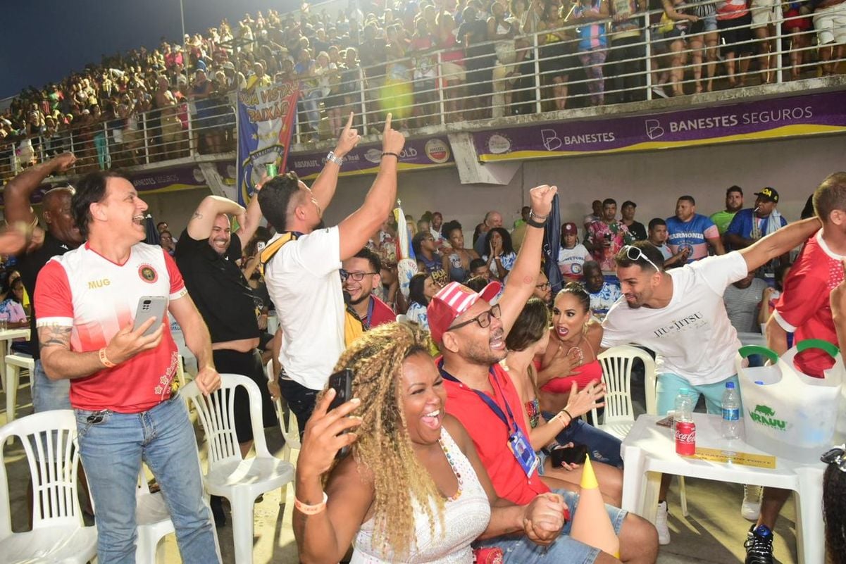 MUG é campeã do Carnaval de Vitória por Carlos Alberto Silva